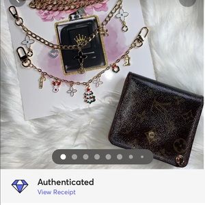 ❌SOLD❌Louis Vuitton Zip Bifold Wallet